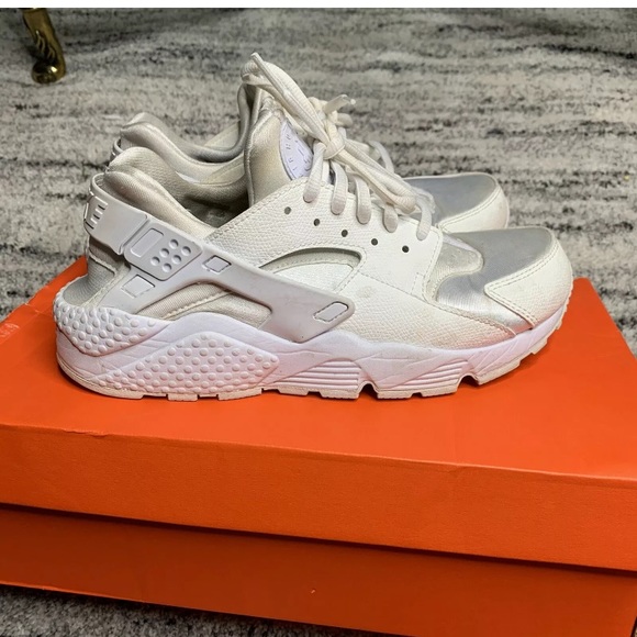nike huarache womens white size 8